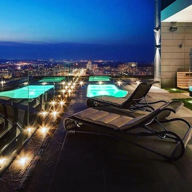 Vip 2 Rooms 75M2 Center Of Obolon Near River Side Kiev Buitenkant foto