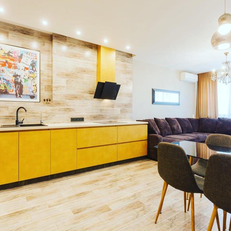 Vip 2 Rooms 75M2 Center Of Obolon Near River Side Kiev Buitenkant foto
